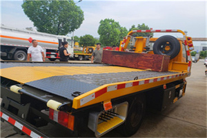 济阳附近拖车电话号码服务